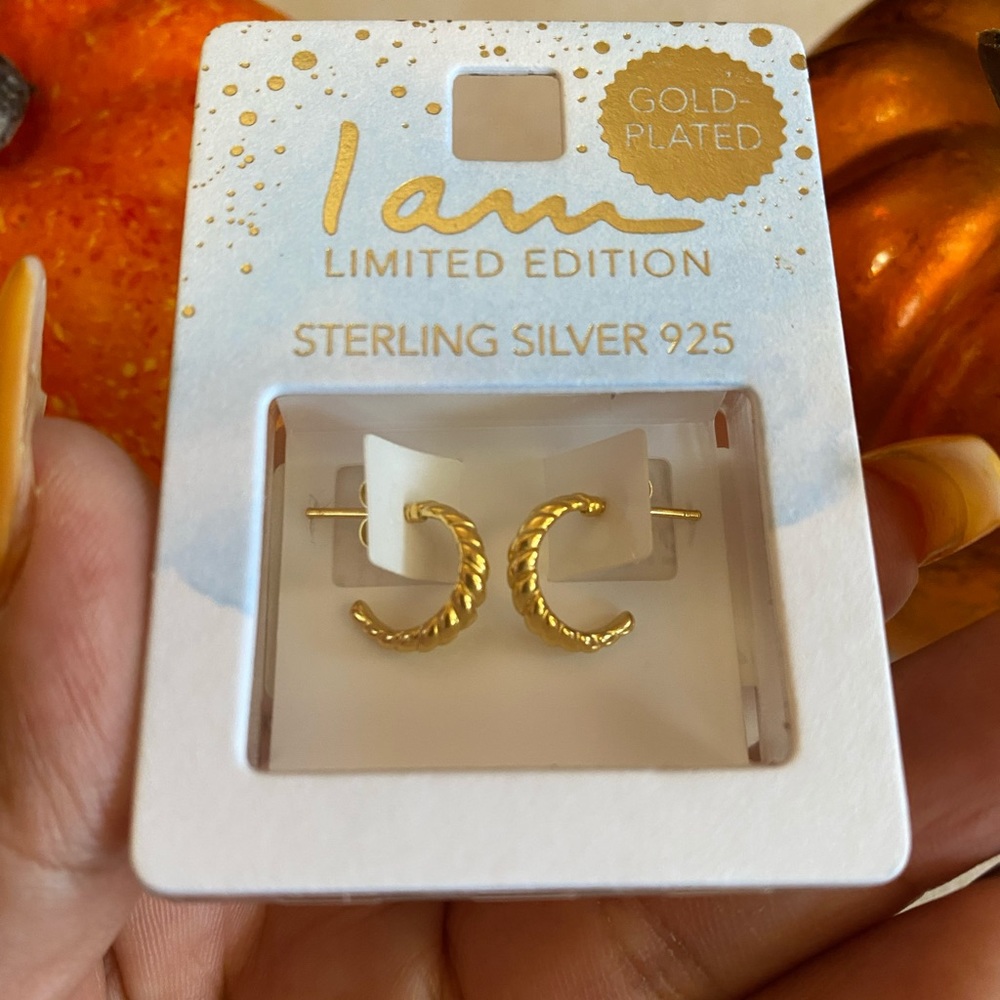🎀Sterling Silver 925 I am hoop earrings🎀